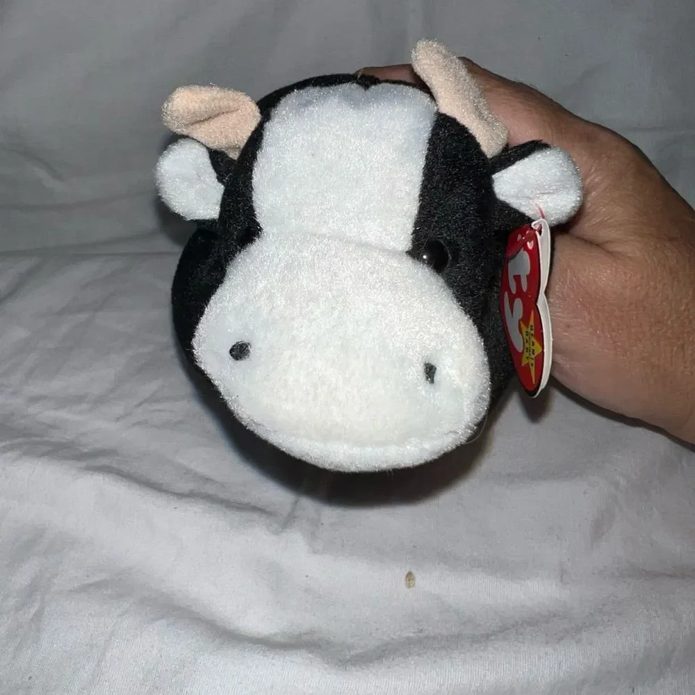 TY Original Beanie Baby “Daisy” Style 4006 1994